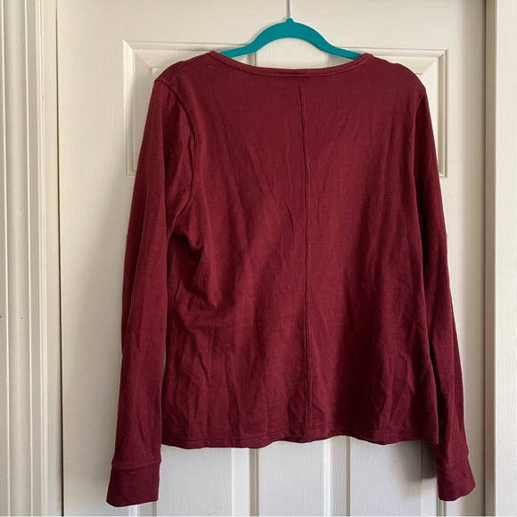 ✨ Universal Thread Red XXL Long Sleeve Waffle Shirt - Picture 3 of 3